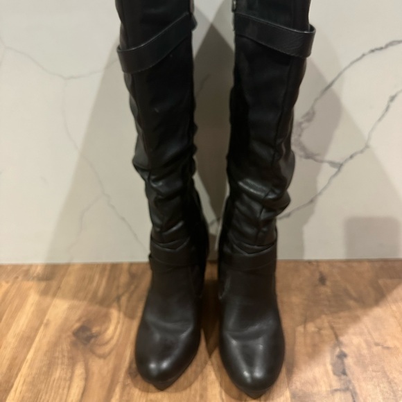 Black Jessica Cline boot - Picture 4 of 6